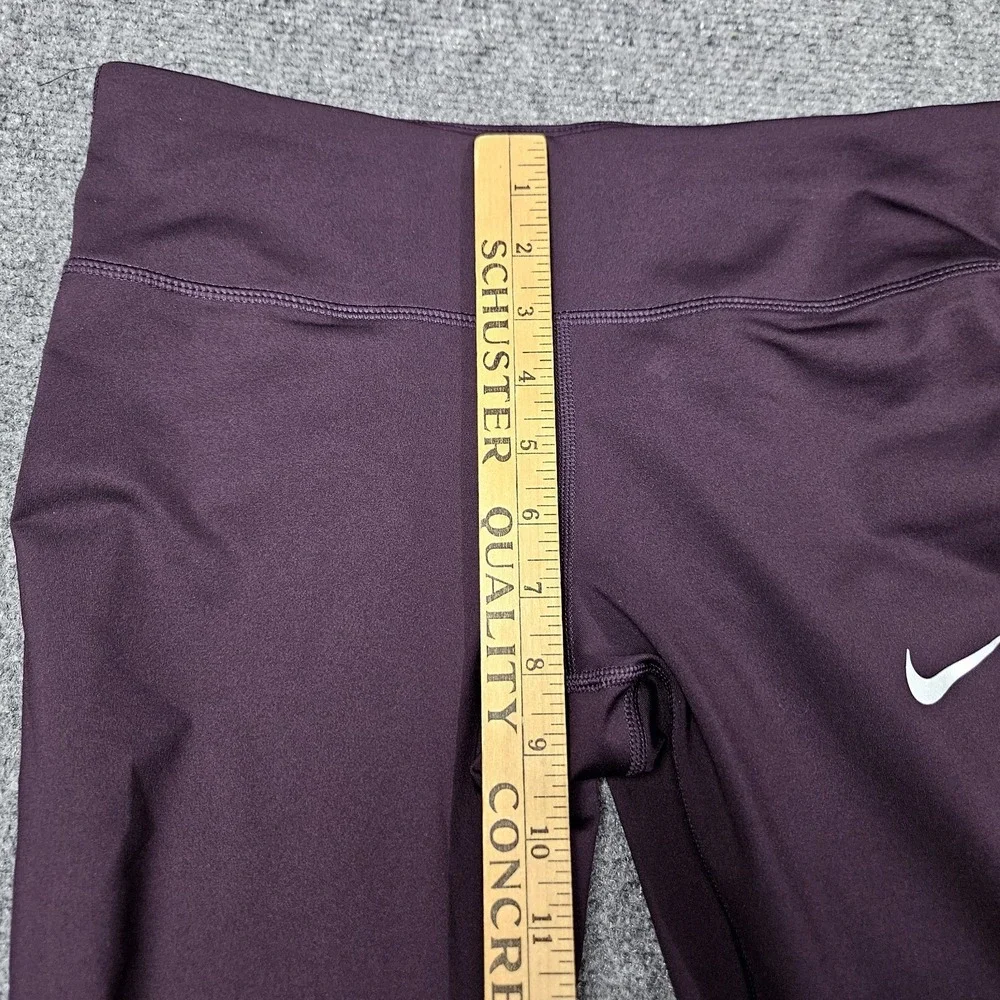 Nike Dri-FIT Leggings‎ Womens Medium Purple Cropped Running Capri Athletic Pants